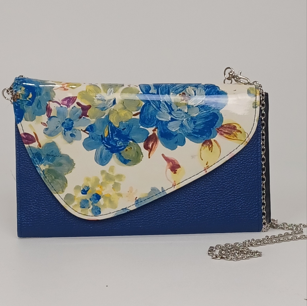 Artistic Blue Clutch with Navy Contrast